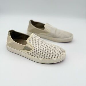 OluKai Lae’ahi Slip Ons men size 10 cream white boat shoes breathable